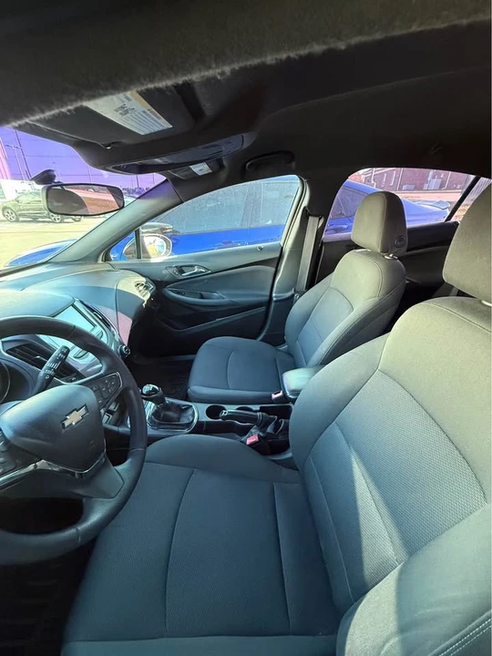 2017 Chevrolet Cruze - Image 9 of 10