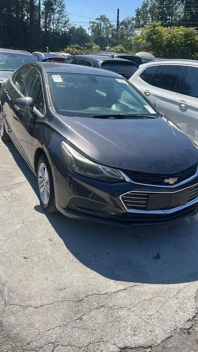 2017 Chevrolet Cruze - Image 2 of 7