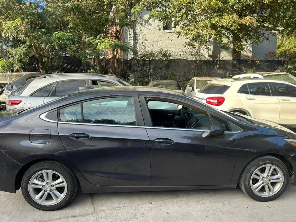 2017 Chevrolet Cruze - Image 5 of 7