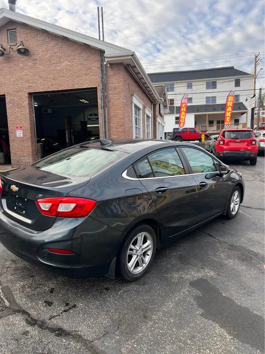 2017 Chevrolet Cruze - Image 3 of 13