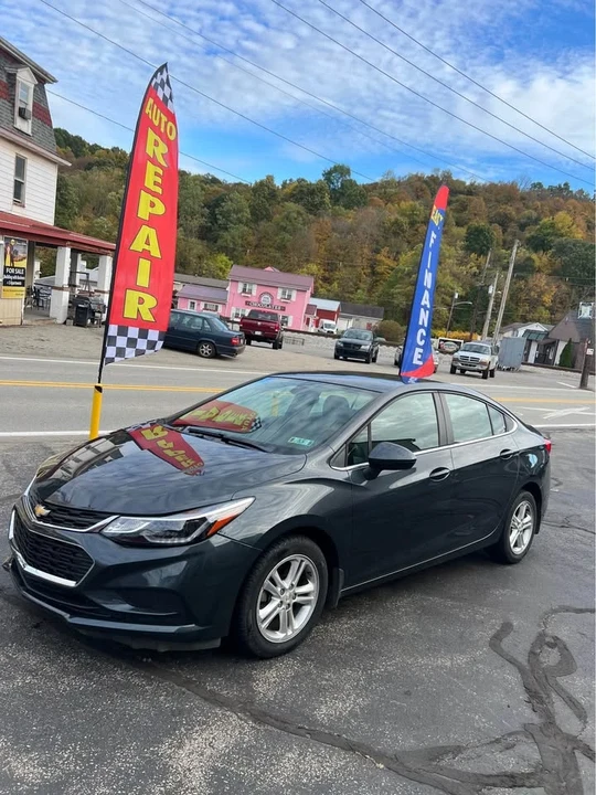 2017 Chevrolet Cruze - Image 6 of 13