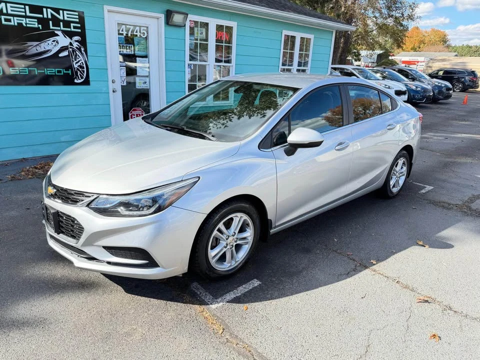 2017 Chevrolet Cruze - Image 2 of 18