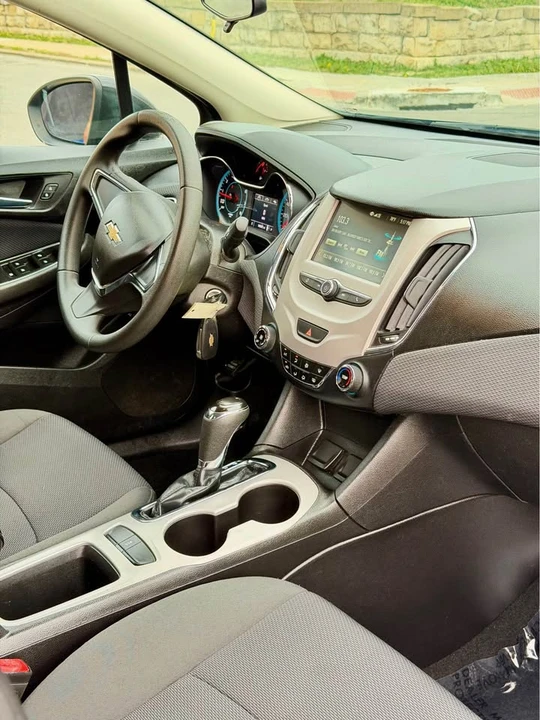 2017 Chevrolet Cruze - Image 8 of 20