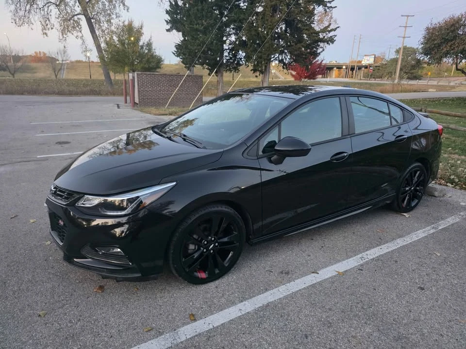 2017 Chevrolet Cruze - Image 2 of 20
