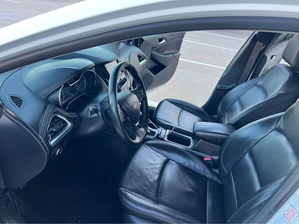 2017 Chevrolet Cruze - Image 15 of 17
