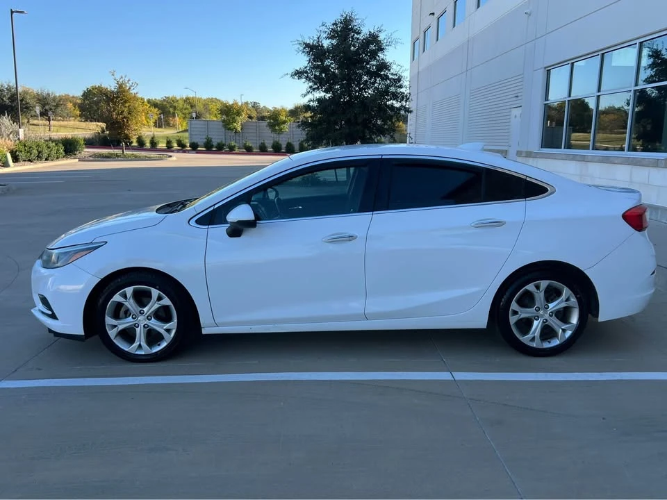 2017 Chevrolet Cruze - Image 5 of 17