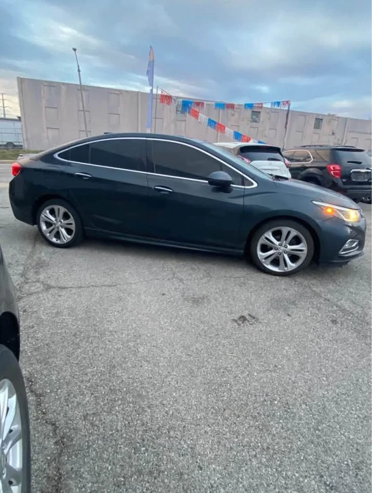 2017 Chevrolet Cruze - Image 6 of 15