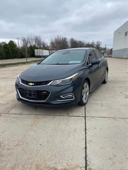 2017 Chevrolet Cruze - Image 2 of 15