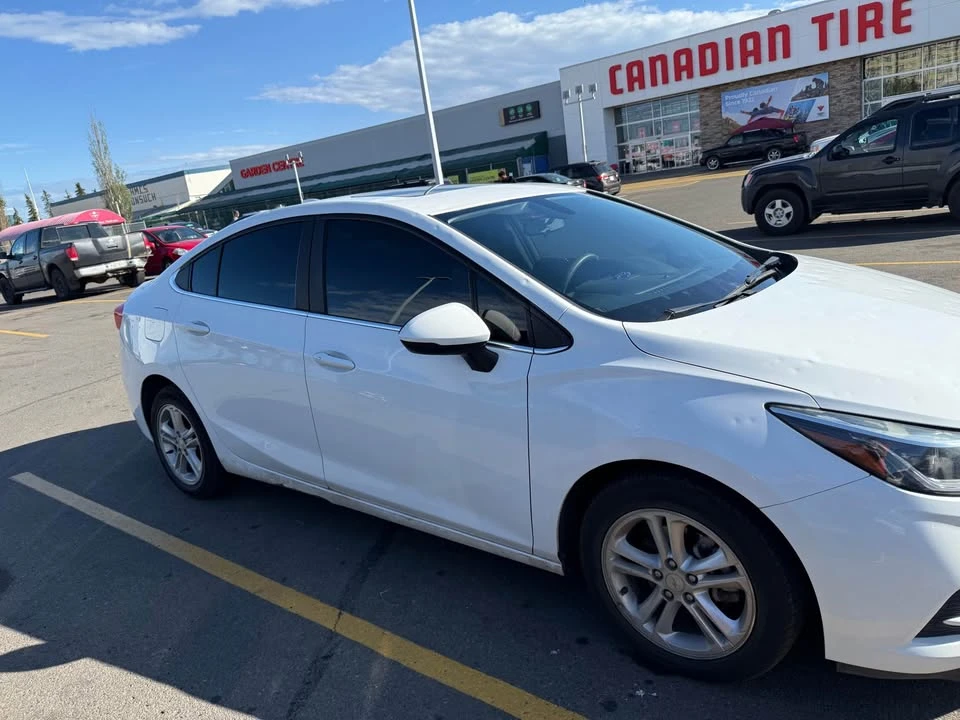 2017 Chevrolet Cruze - Image 2 of 6
