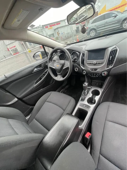 2017 Chevrolet Cruze - Image 6 of 19