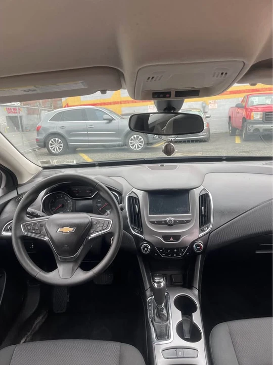 2017 Chevrolet Cruze - Image 11 of 19