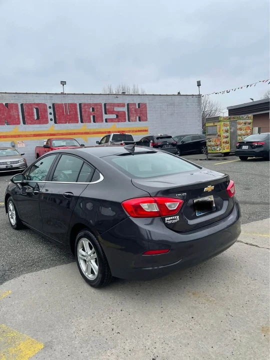 2017 Chevrolet Cruze - Image 8 of 19