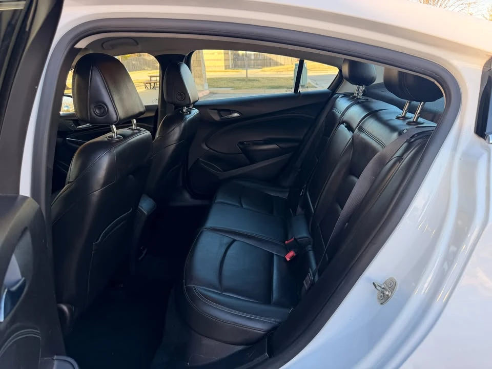 2017 Chevrolet Cruze - Image 11 of 20
