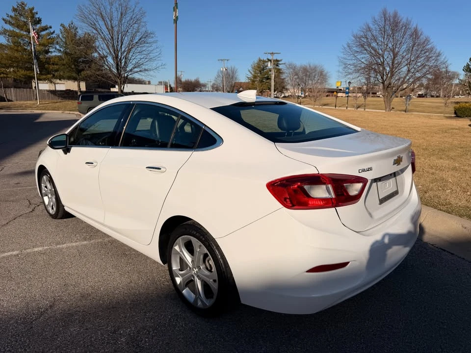 2017 Chevrolet Cruze - Image 6 of 20