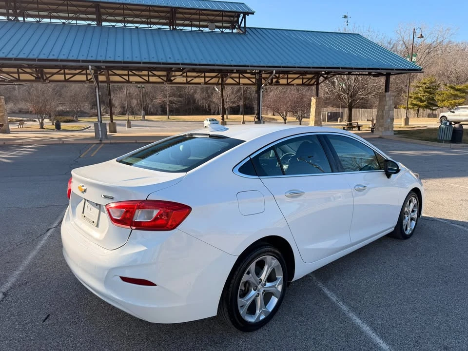 2017 Chevrolet Cruze - Image 3 of 20