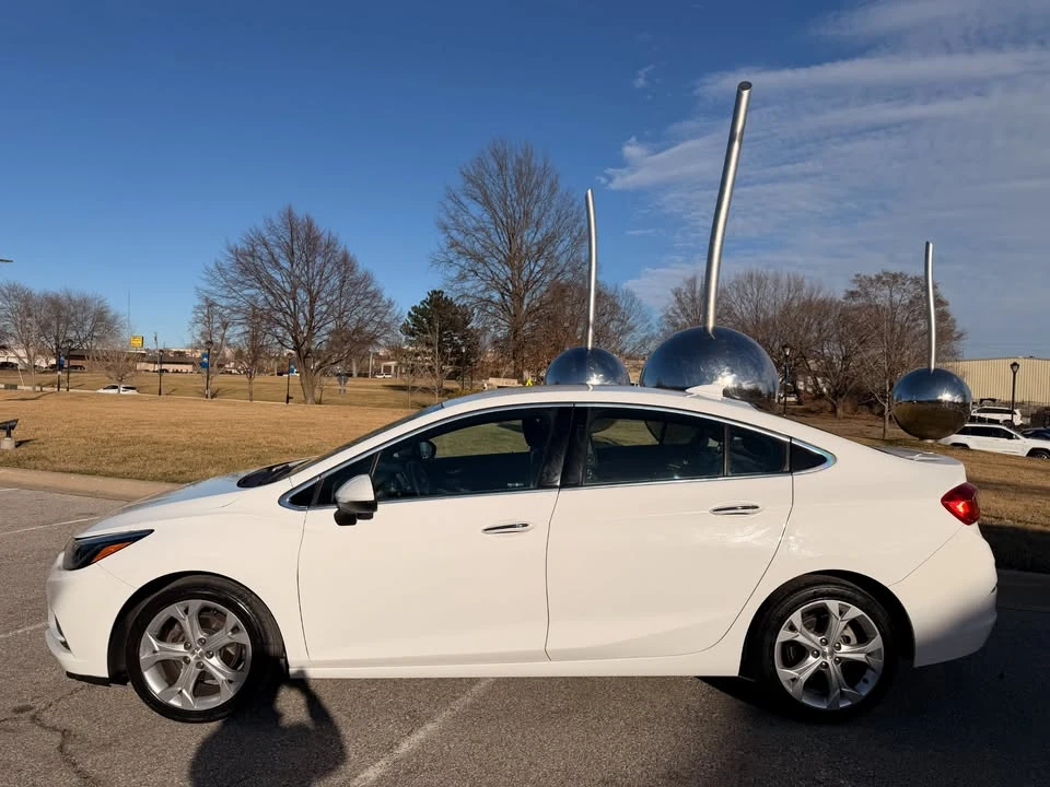 2017 Chevrolet Cruze - Image 5 of 20