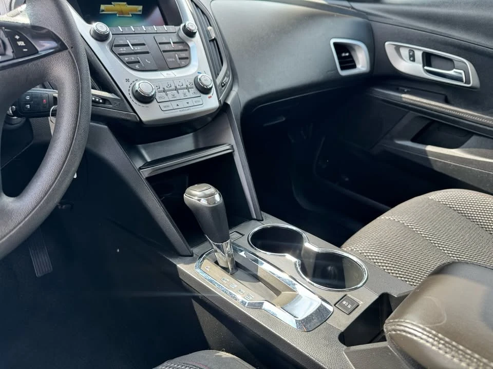 2017 Chevrolet Equinox - Image 3 of 4