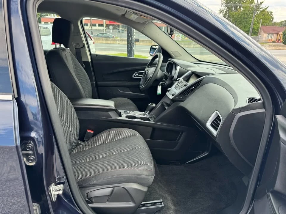 2017 Chevrolet Equinox - Image 9 of 9