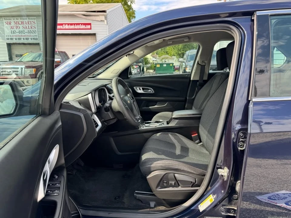 2017 Chevrolet Equinox - Image 6 of 9