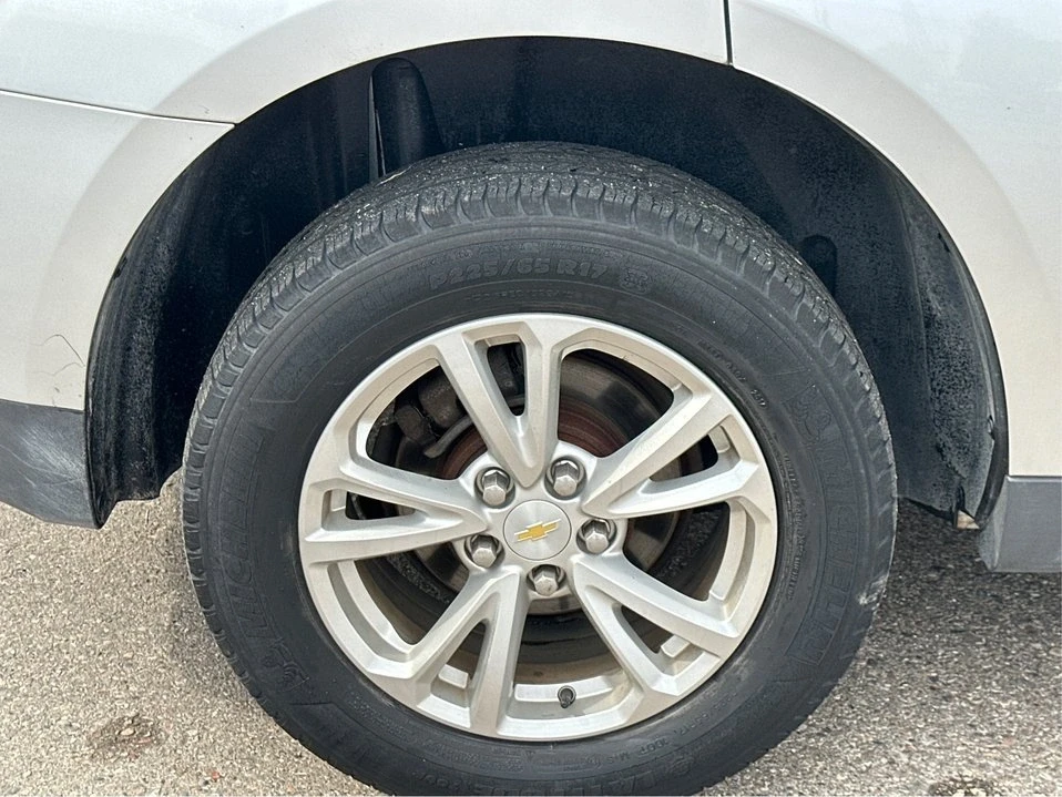 2017 Chevrolet Equinox - Image 19 of 20