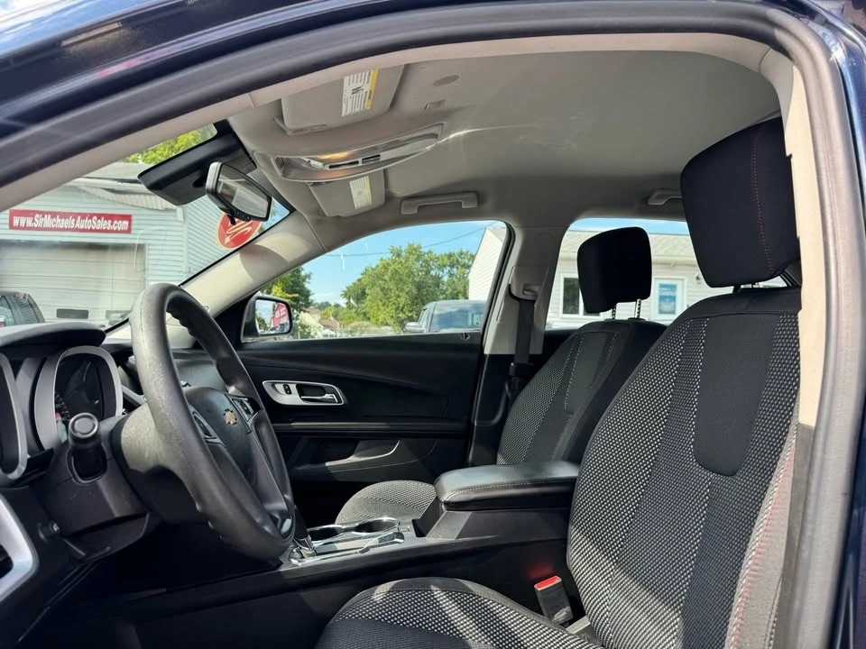 2017 Chevrolet Equinox - Image 2 of 4