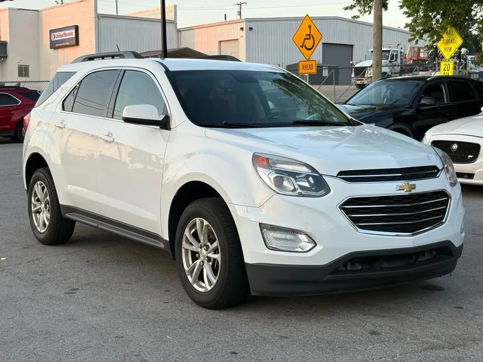 2017 Chevrolet Equinox - Image 4 of 9