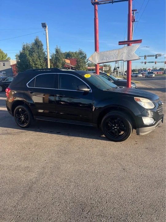 2017 Chevrolet Equinox - Image 5 of 11