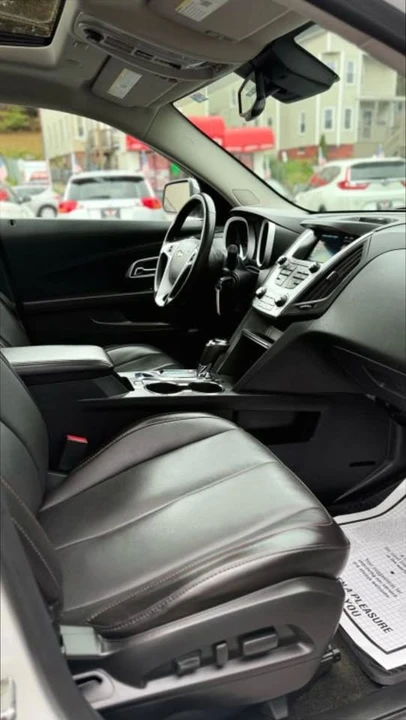 2017 Chevrolet Equinox - Image 16 of 19
