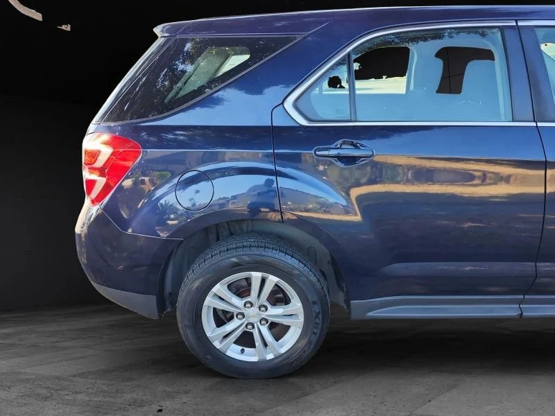 2017 Chevrolet Equinox - Image 9 of 19
