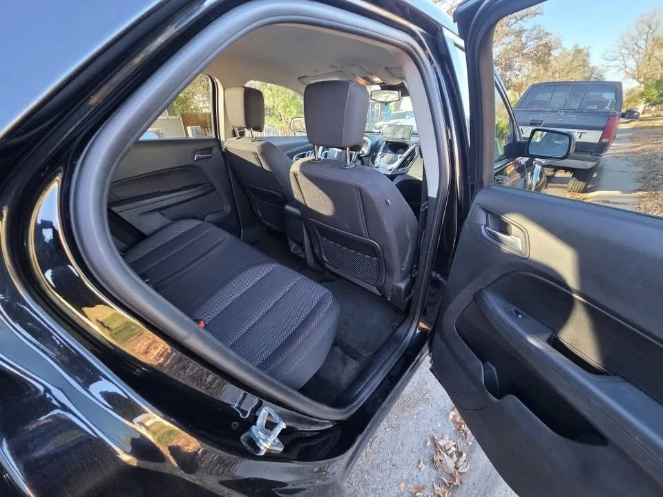 2017 Chevrolet Equinox - Image 8 of 9