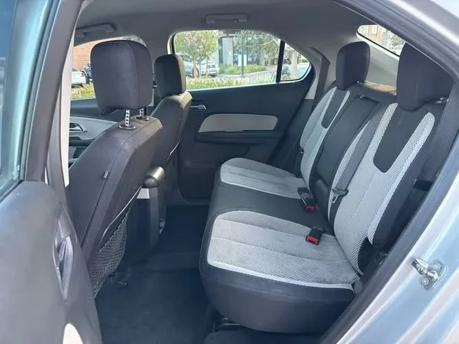 2017 Chevrolet Equinox - Image 10 of 11