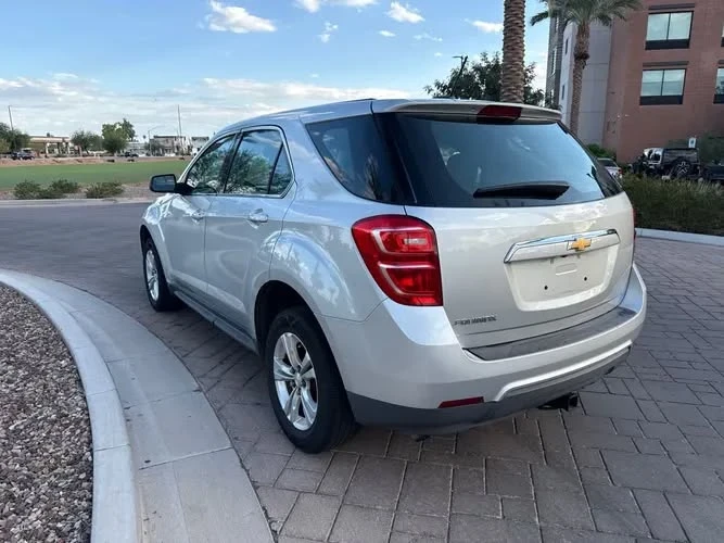 2017 Chevrolet Equinox - Image 4 of 11
