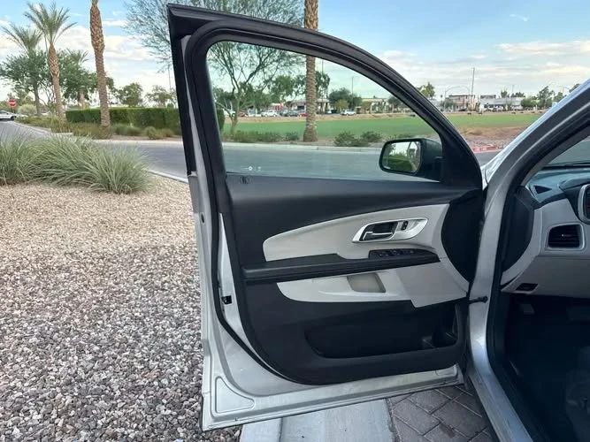 2017 Chevrolet Equinox - Image 7 of 11