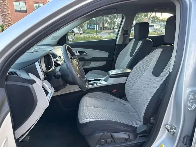 2017 Chevrolet Equinox - Image 8 of 11