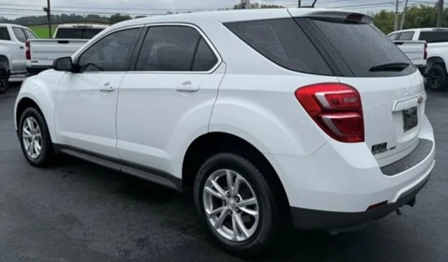 2017 Chevrolet Equinox - Image 6 of 12
