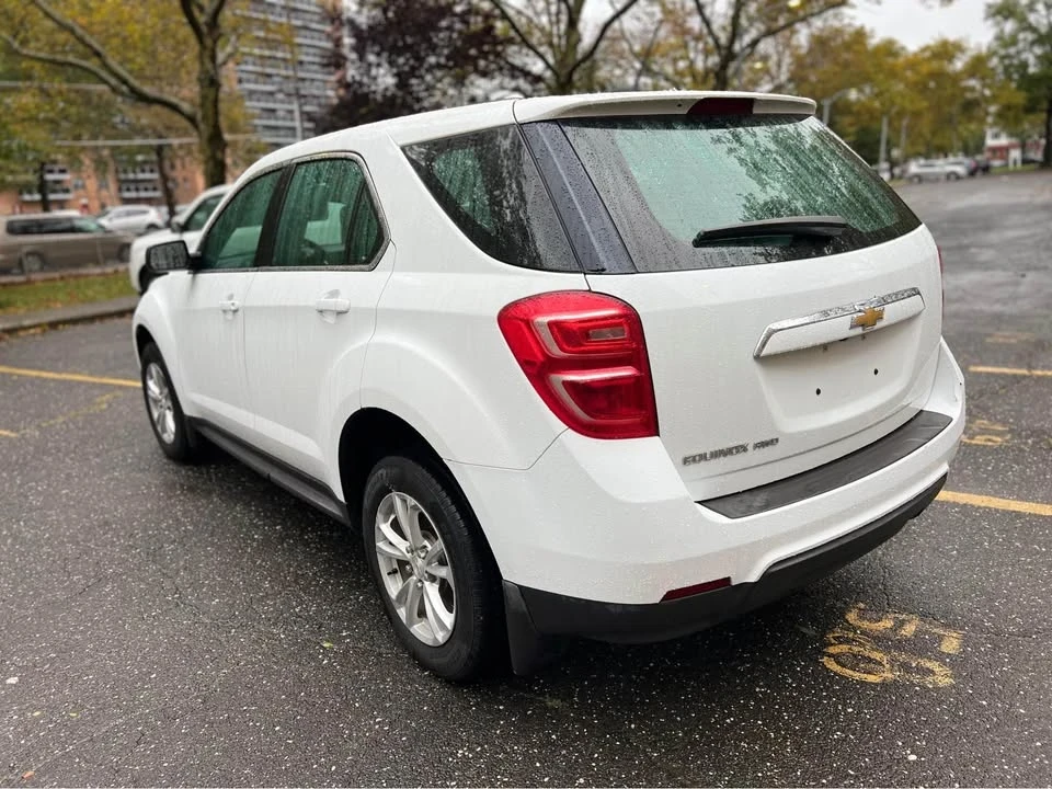 2017 Chevrolet Equinox - Image 10 of 16