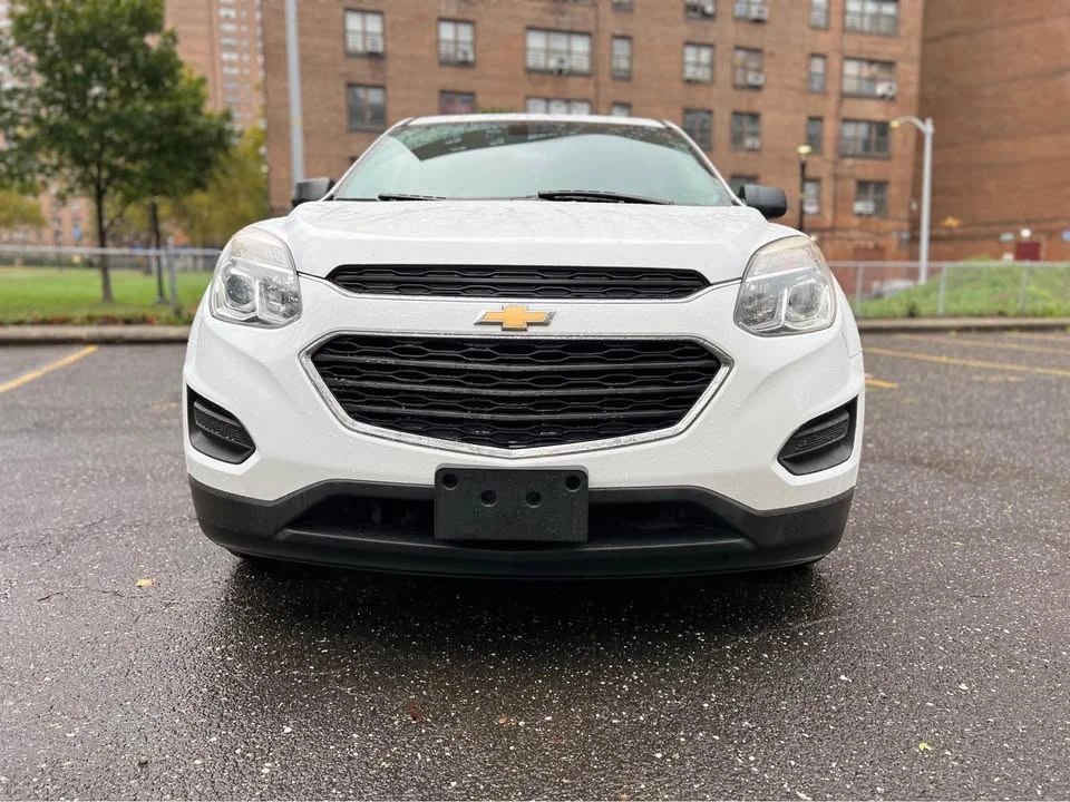 2017 Chevrolet Equinox - Image 4 of 16