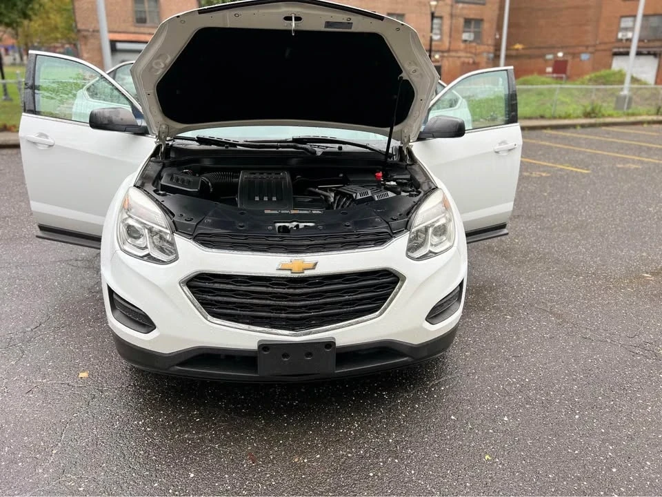 2017 Chevrolet Equinox - Image 8 of 16