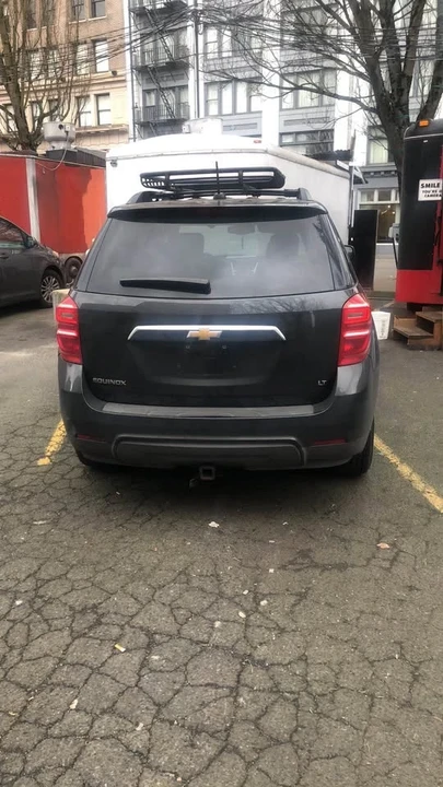 2017 Chevrolet Equinox - Image 2 of 2