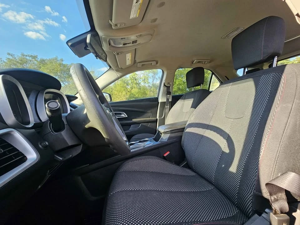 2017 Chevrolet Equinox - Image 8 of 17