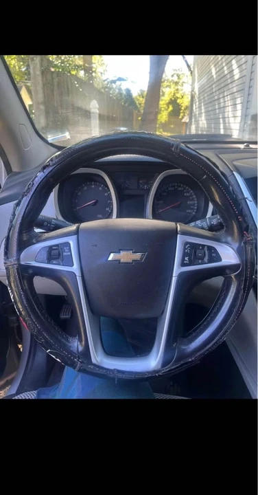 2017 Chevrolet Equinox - Image 2 of 5