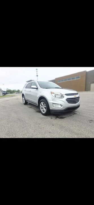 2017 Chevrolet Equinox - Image 2 of 3