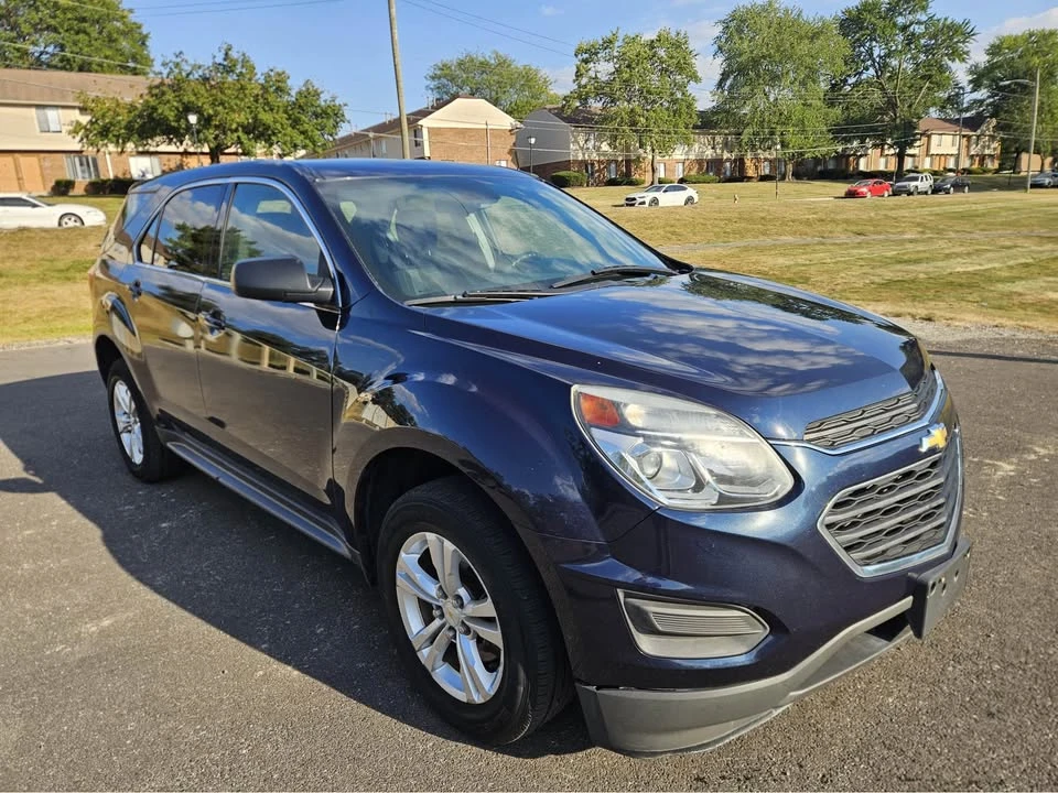 2017 Chevrolet Equinox - Image 2 of 16
