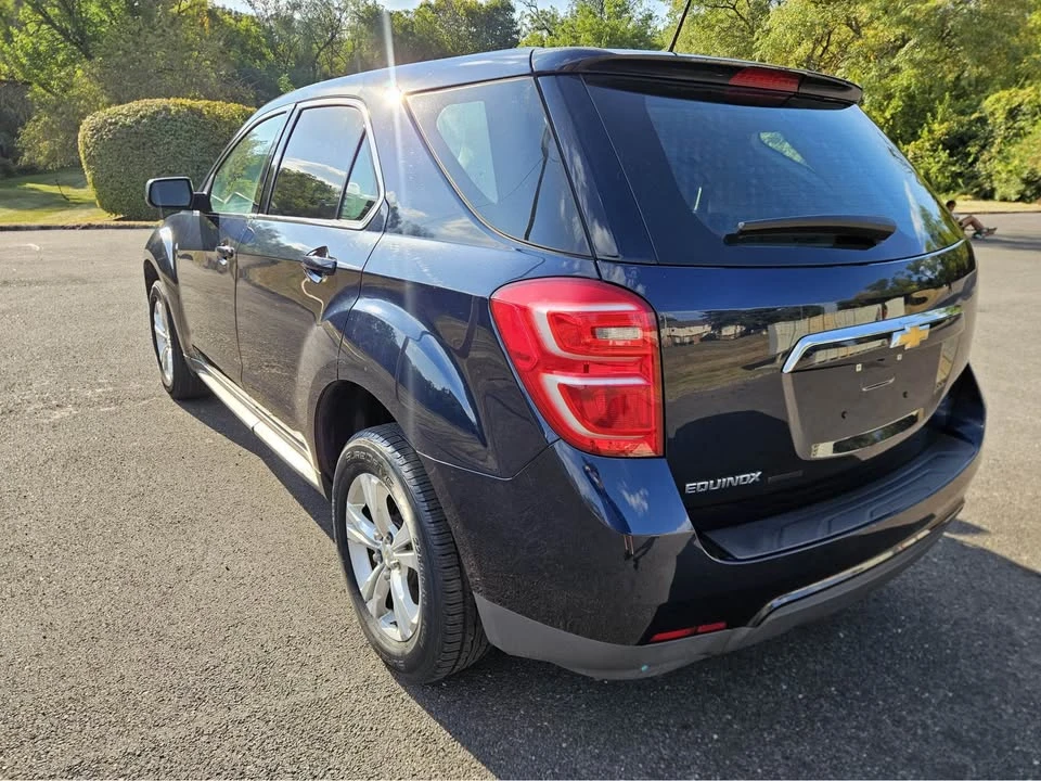 2017 Chevrolet Equinox - Image 12 of 16