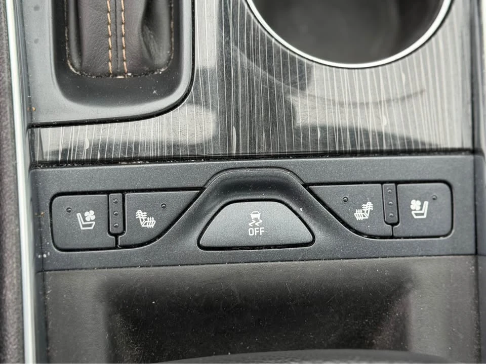 2017 Chevrolet Impala 10th Gen - Image 10 of 15