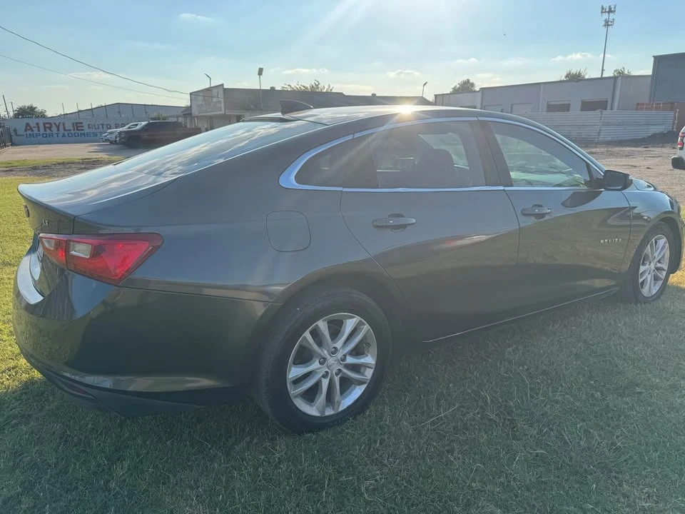 2017 Chevrolet Malibu - Image 4 of 9