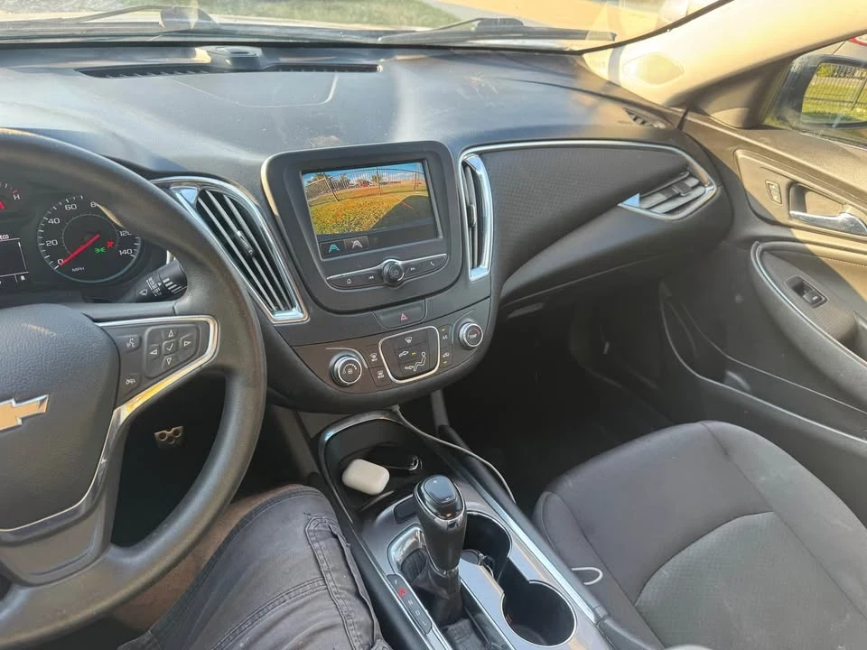 2017 Chevrolet Malibu - Image 9 of 9