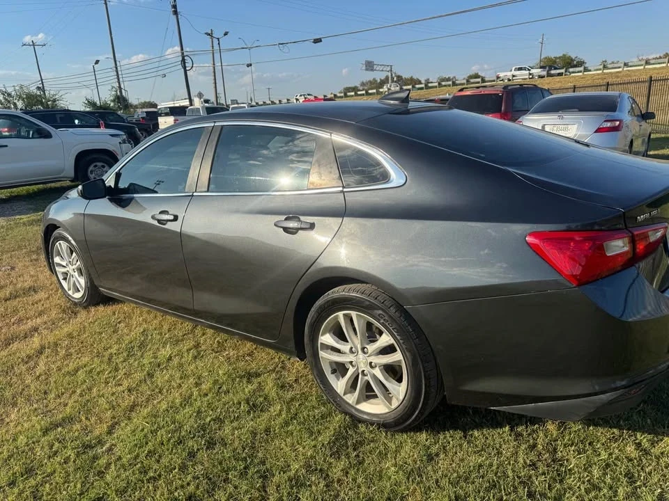 2017 Chevrolet Malibu - Image 3 of 9
