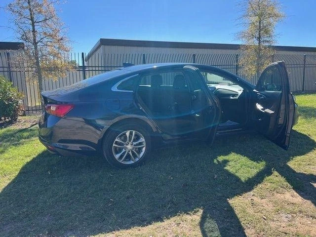 2017 Chevrolet Malibu - Image 9 of 20