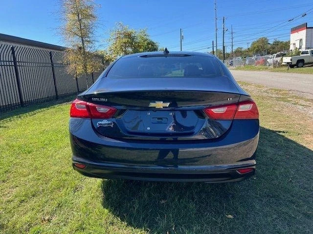 2017 Chevrolet Malibu - Image 5 of 20